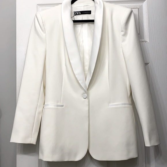 Zara Jackets & Blazers - Zara White Tuxedo Drape Blazer